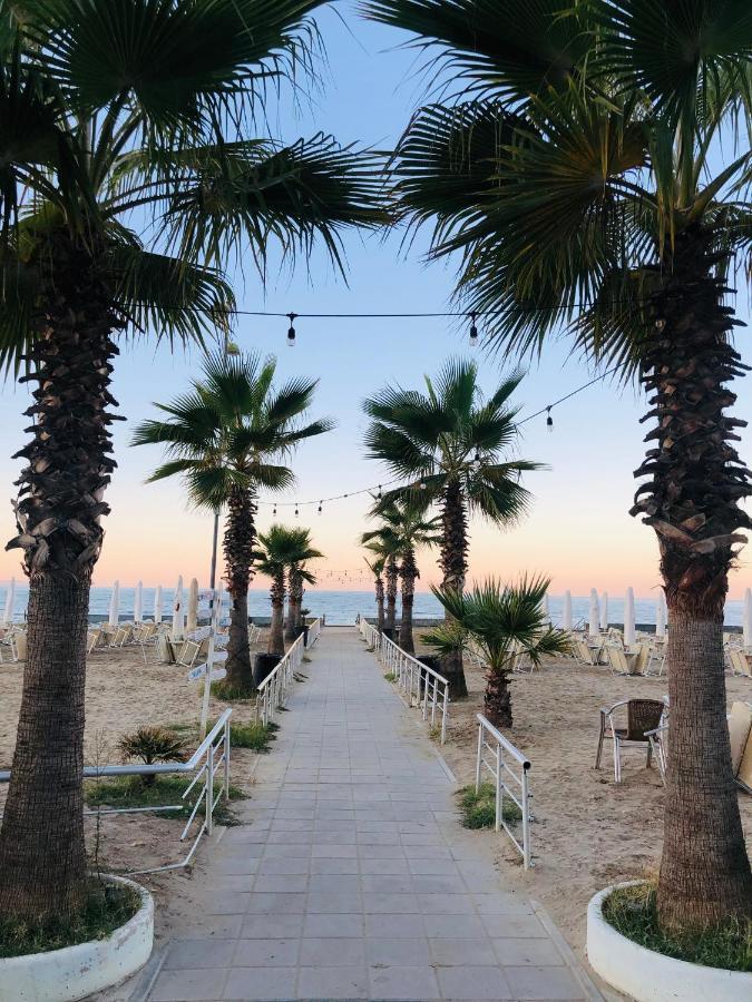 Teuta Apartment Durres Bagian luar foto