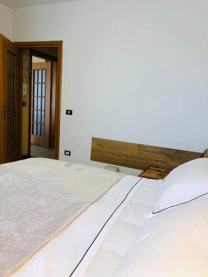 Teuta Apartment Durres Bagian luar foto