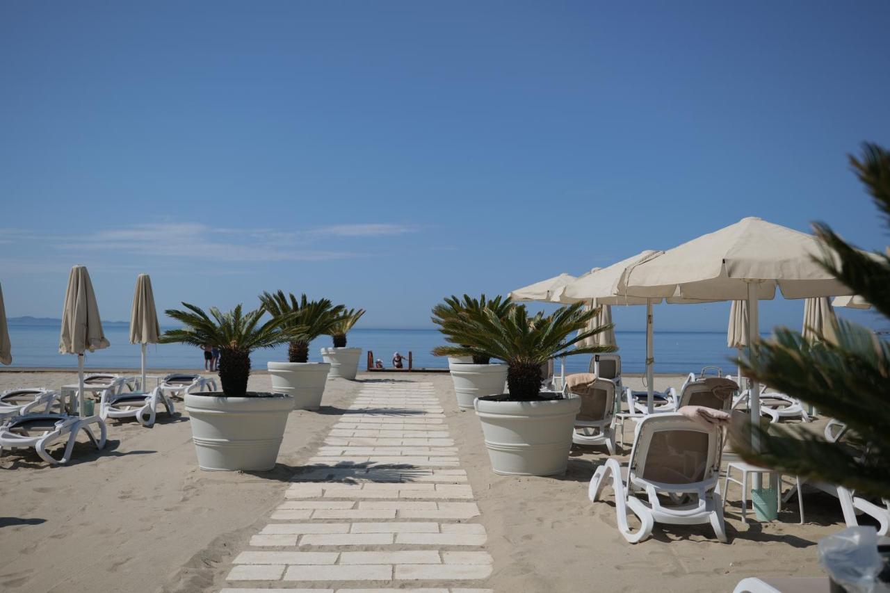 Teuta Apartment Durres Bagian luar foto