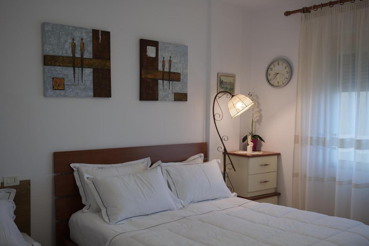 Teuta Apartment Durres Bagian luar foto